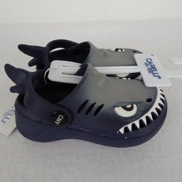 Shark Style - Size 5 Toddler Crocs! Sandals - Picture 3 of 11